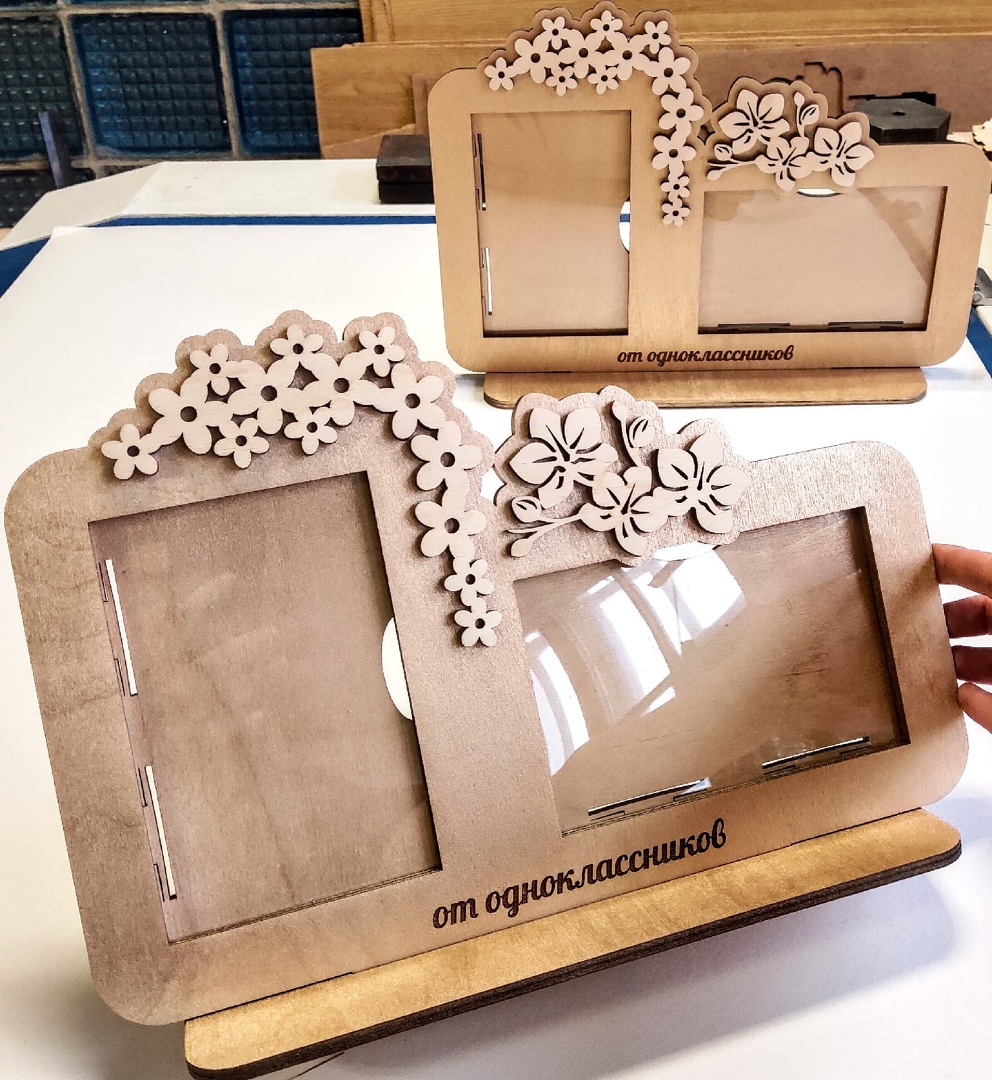Layout of Photo frame with flowers - Dezin