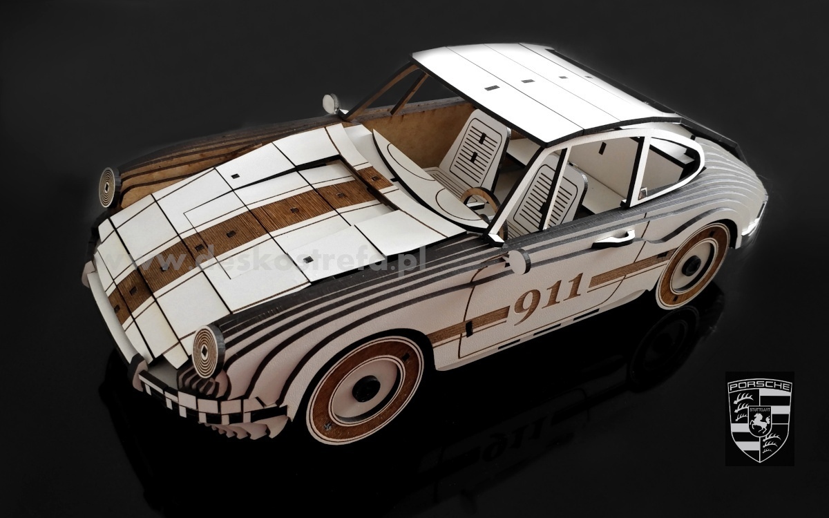Layout of Porsche Car - Dezin