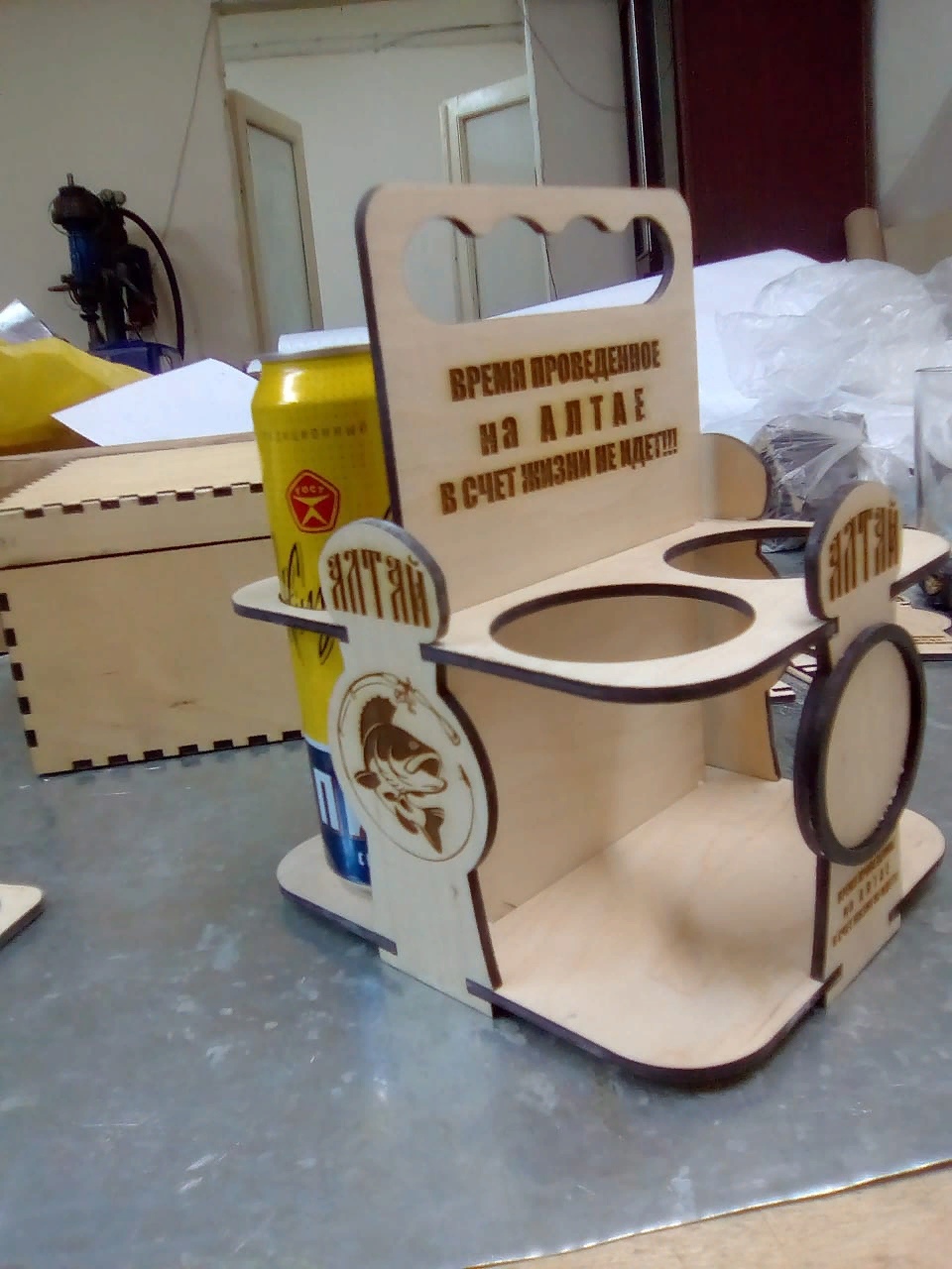Laser Cut Plywood Beer Carrier Beer Caddy CDR File - Dezin
