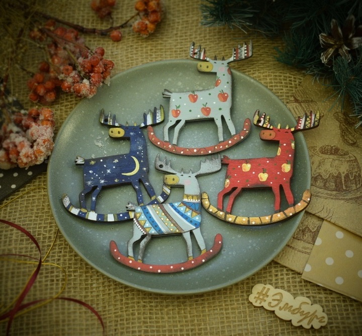 Laser Cut Christmas Moose Sled Reindeer Magnet Badge Decor Free Vector - Dezin