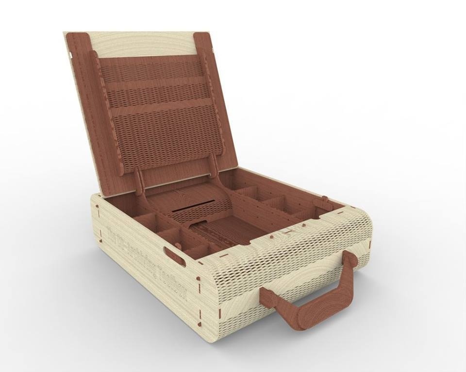 Layout of Wooden Suitcase - Dezin