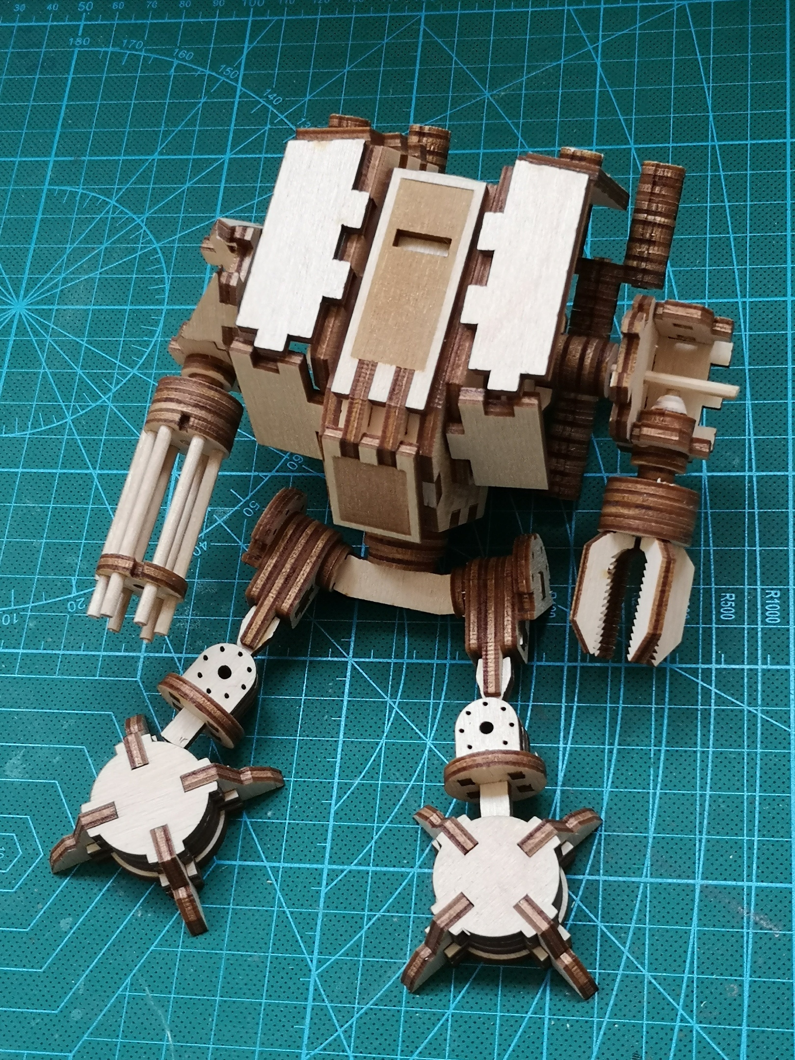 Dreadnought from the eponymous warhammer 40k universe made of plywood - Dezin