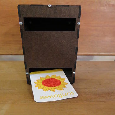 Flashcard Flip Chute Layout - Dezin