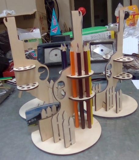 Gun Pencil Holder - Dezin
