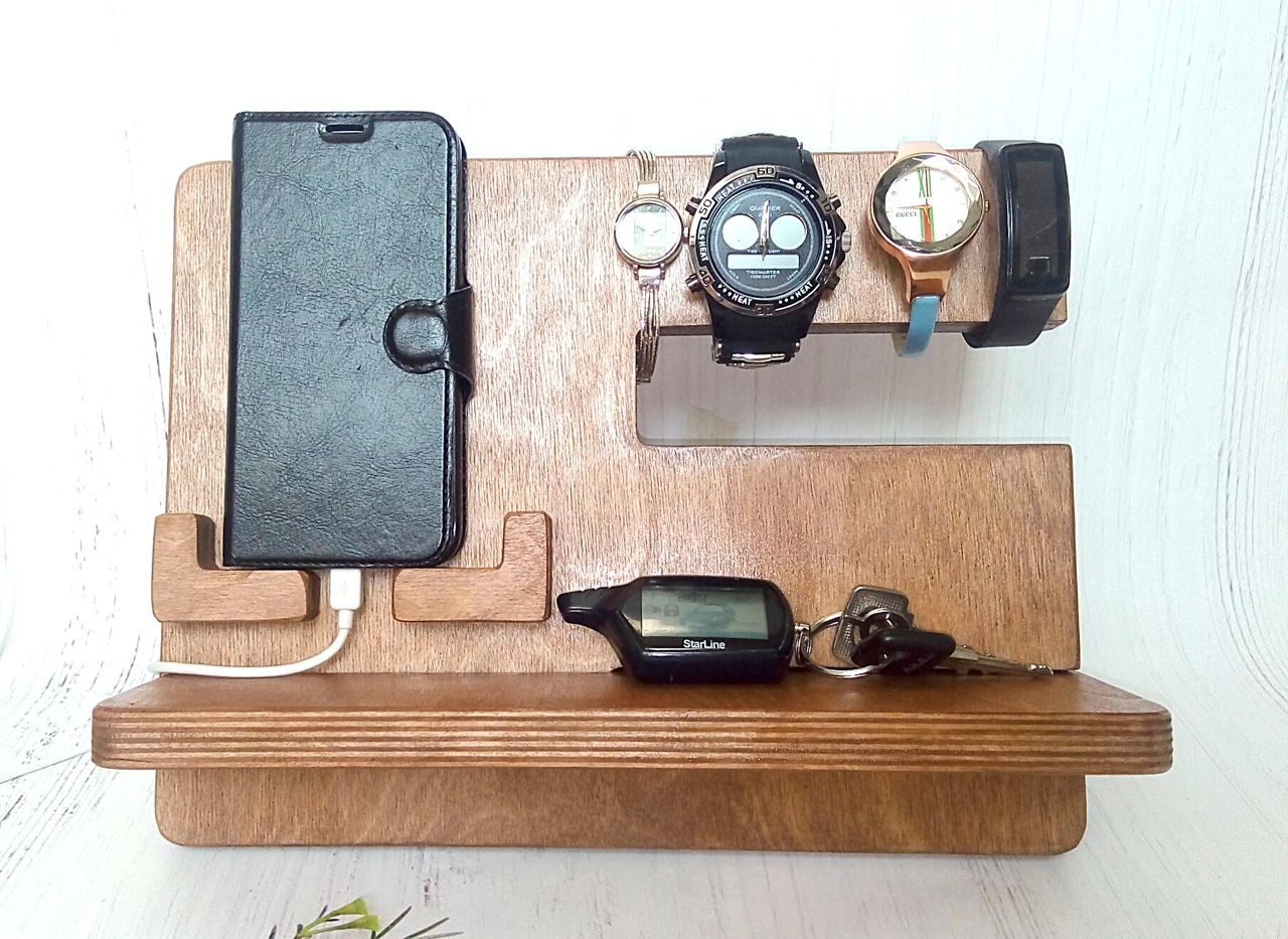 Stand dod phone and clock Layout - Dezin