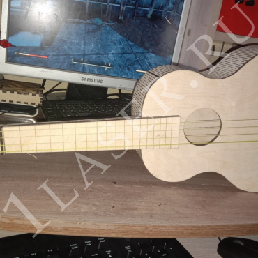 Ukulele layout Layout - Dezin