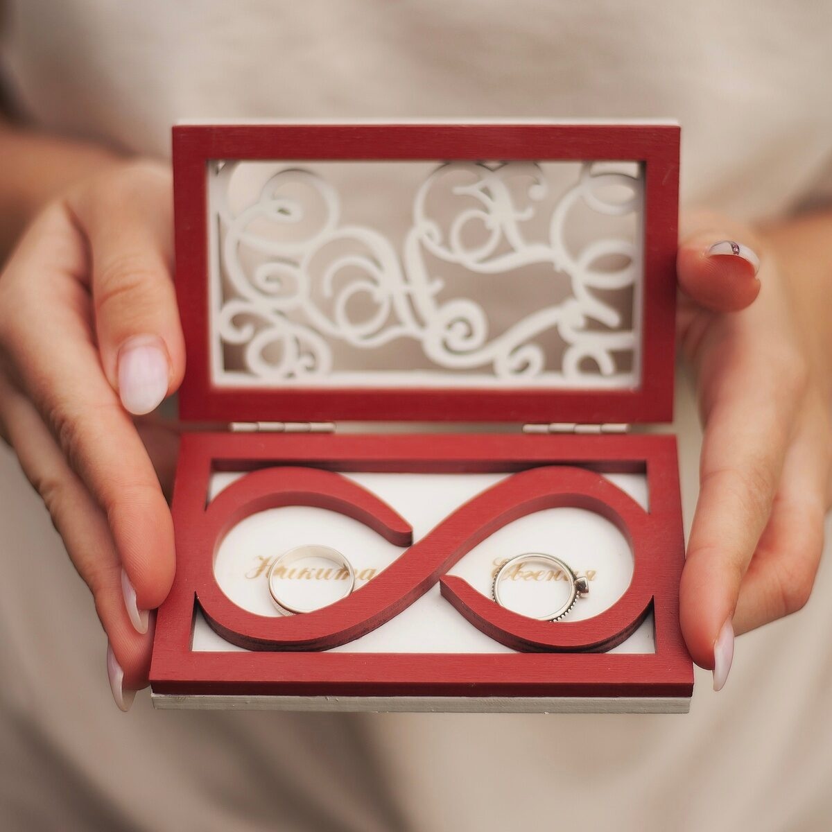 For wedding rings for the wedding ceremony - Dezin