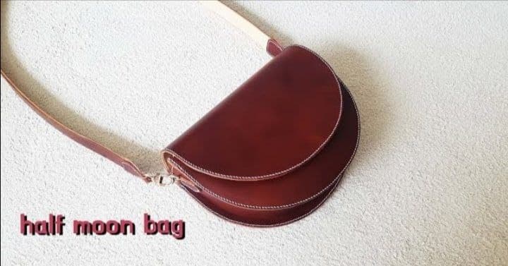 Half-moon Handbag in Black and Red Leather 