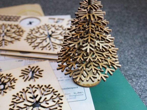 Lasercut snowflake Christmas tree CDR File