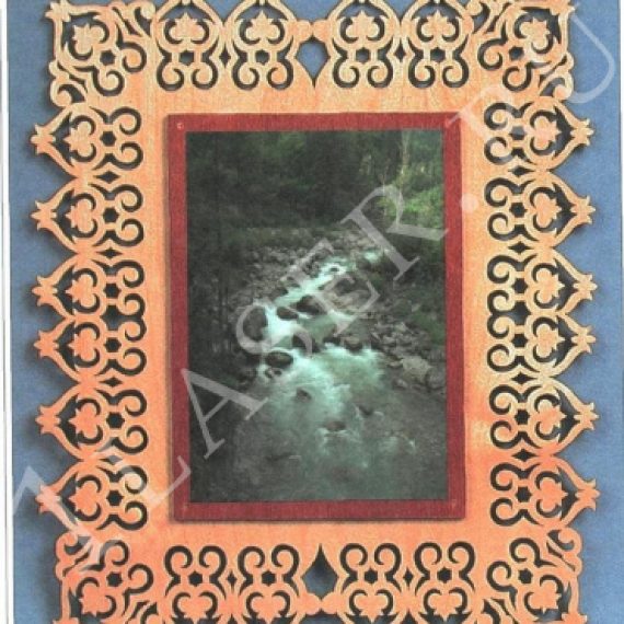 Photo frame carved layout