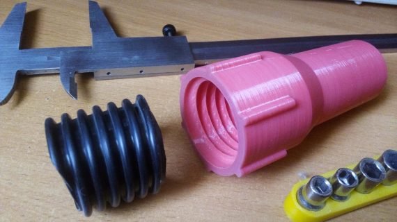 cone nozzle for a standard hose for a vacuum cleaner